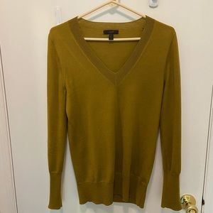 J CREW 100% MERINO WOOL SWEATER